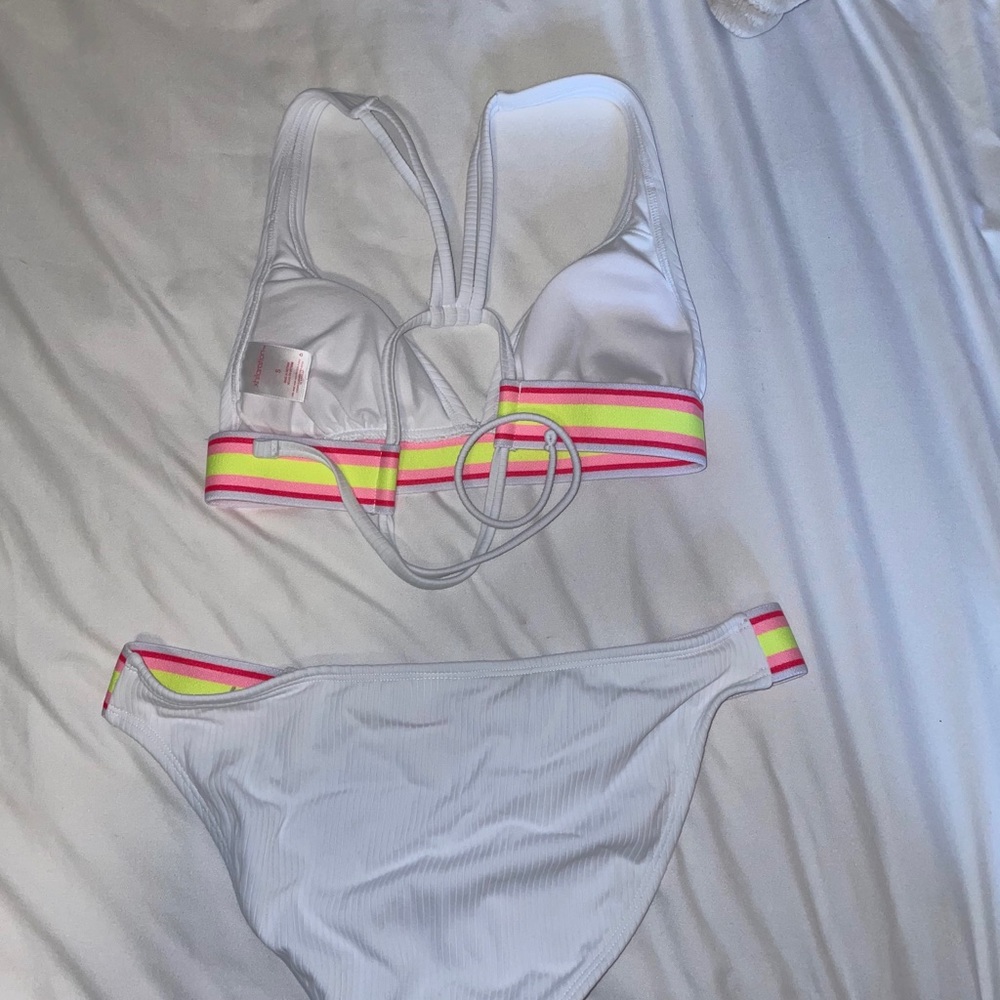 Target bikini set - Picture 2 of 4